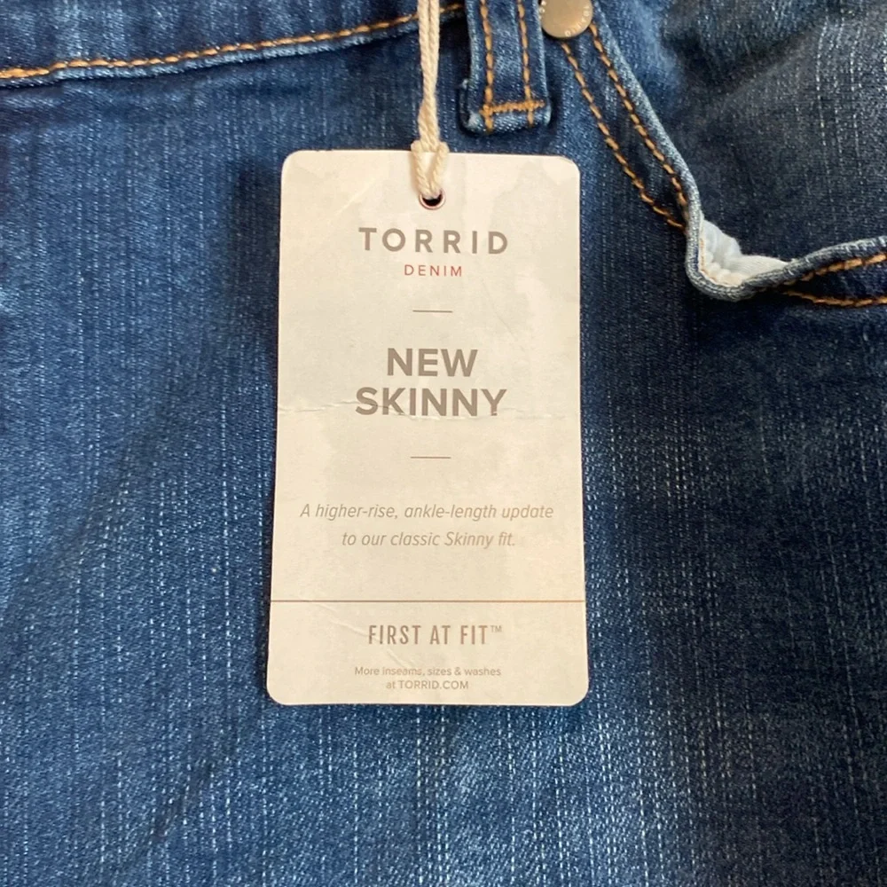 NWT Torrid Dark Blue New Skinny High Rise Jeans - Picture 3 of 8